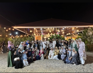 Buka Puasa Bersama Keluarga Besar SMPN 1 Blangpidie, Dalam Rangka Mempererat Tali Silaturahmi